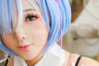 用力展示，MiMi Chan的红裙——这组高清写真集陷阱太深了！